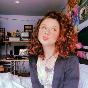 Meet your Posher, Christina